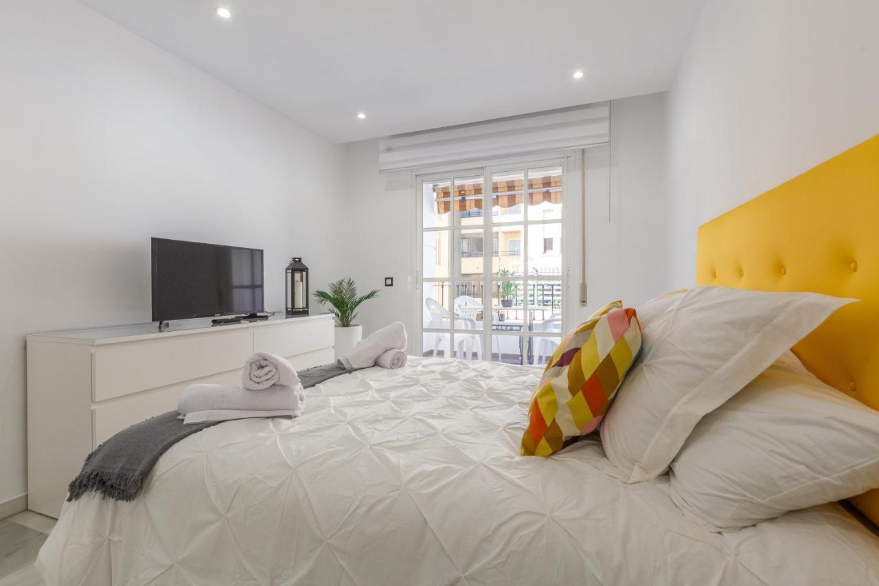Апартаменти Apartamento La Victoria Малага Екстер'єр фото