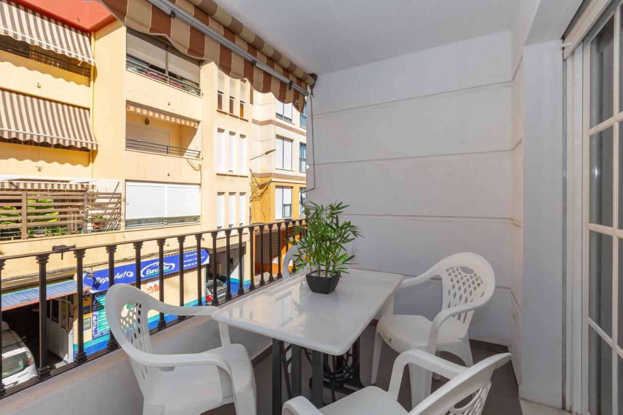 Апартаменти Apartamento La Victoria Малага Екстер'єр фото