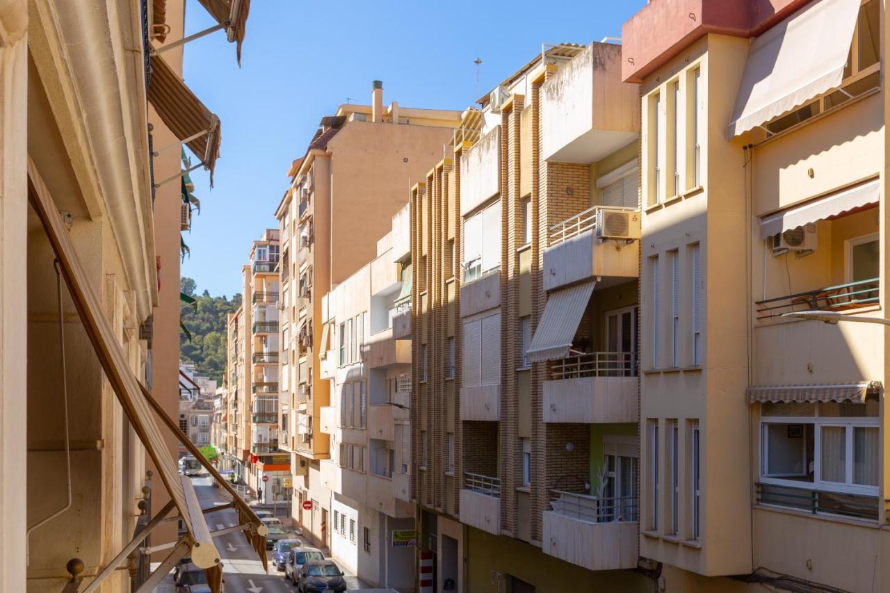 Апартаменти Apartamento La Victoria Малага Екстер'єр фото