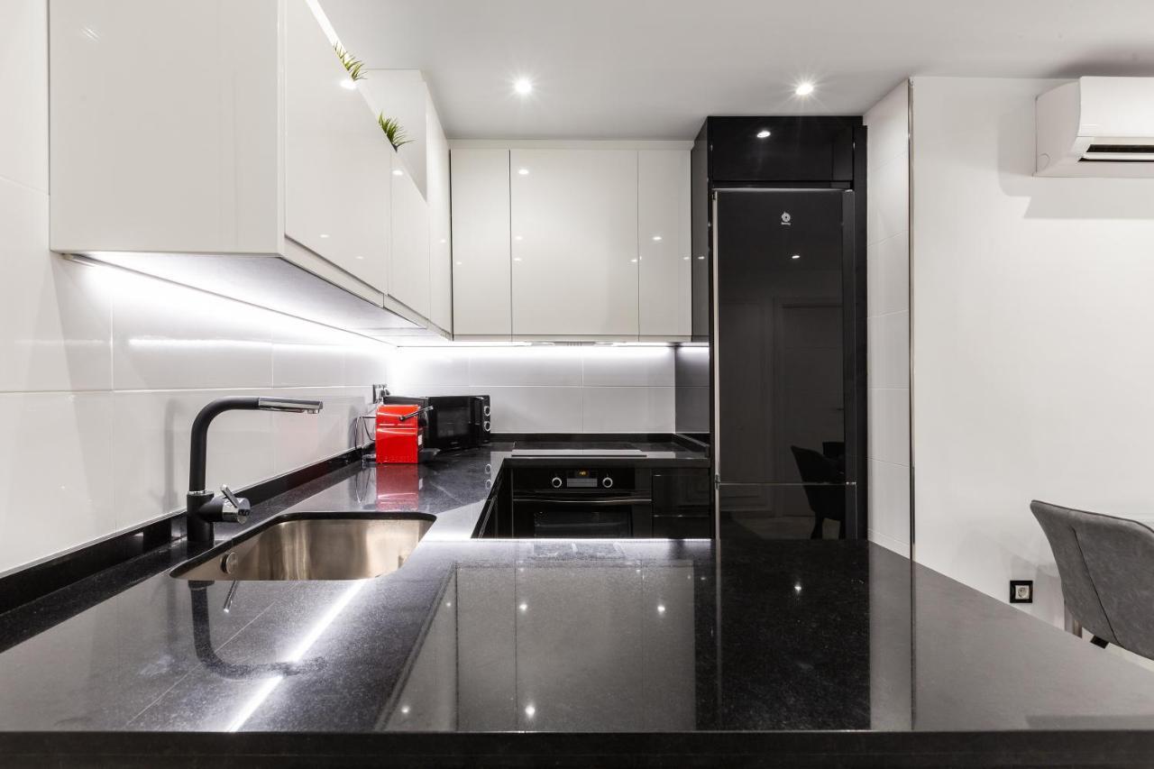 Апартаменти Apartamento La Victoria Малага Екстер'єр фото